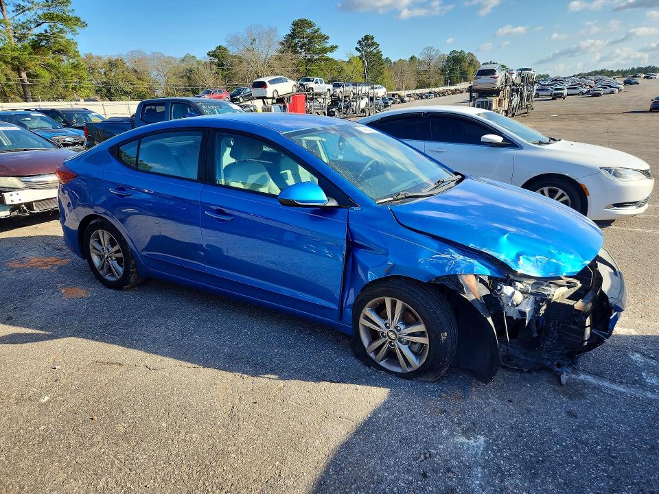 2017 Hyundai Elantra მანქანა იყიდება აუქციონზე, vin: KMHD84LF7HU143030, აუქციონის ნომერი: 79462255
