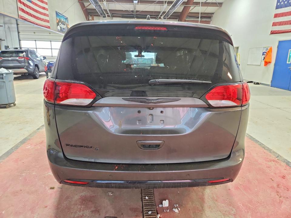 2018 Chrysler Pacifica მანქანა იყიდება აუქციონზე, vin: 2C4RC1FG5JR306160, აუქციონის ნომერი: 45853716