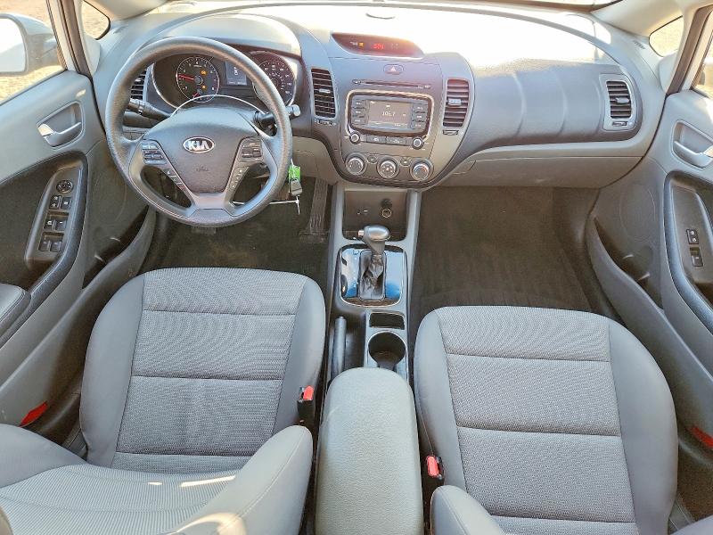 47123096 :رقم المزاد ، 3KPFK4A71JE278857 vin ، 2018 Kia Forte مزاد بيع