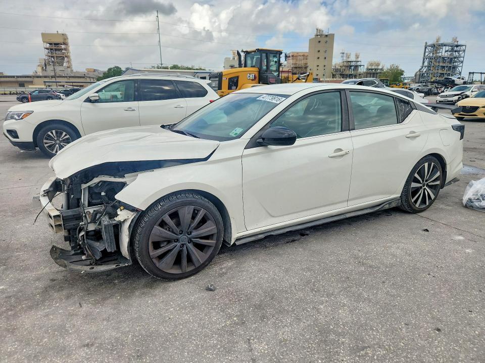 Продажа на аукционе авто 2020 Nissan Altima, vin: 1N4BL4CV5LC272051, номер лота: 47779916