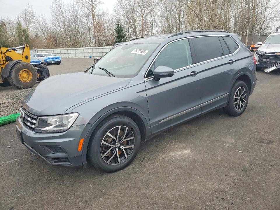 46239896 :رقم المزاد ، 3VV2B7AX6MM099712 vin ، 2021 Volkswagen Tiguan مزاد بيع