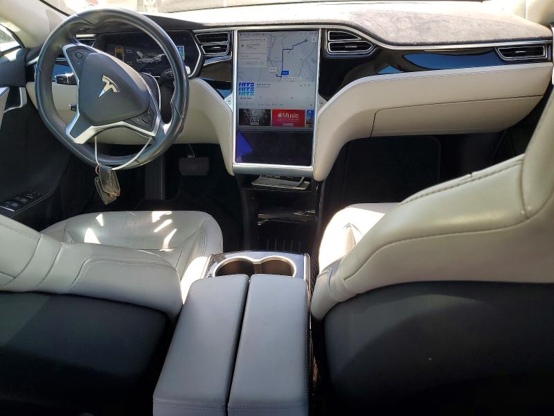 46543546 :رقم المزاد ، 5YJSA1E26FF113287 vin ، 2015 Tesla Model S مزاد بيع