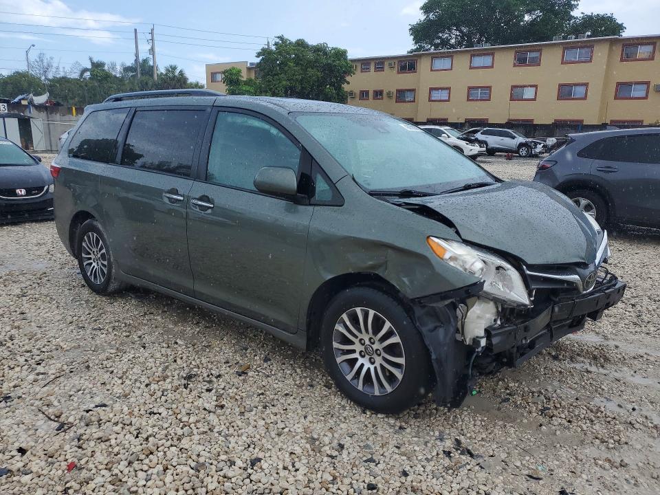 2018 Toyota Sienna მანქანა იყიდება აუქციონზე, vin: 5TDYZ3DC0JS942398, აუქციონის ნომერი: 48058876