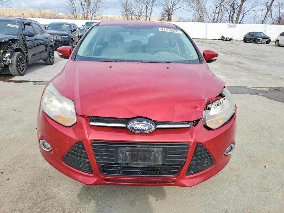 41939426 :رقم المزاد ، 1FAHP3M25CL437223 vin ، 2012 Ford Focus مزاد بيع