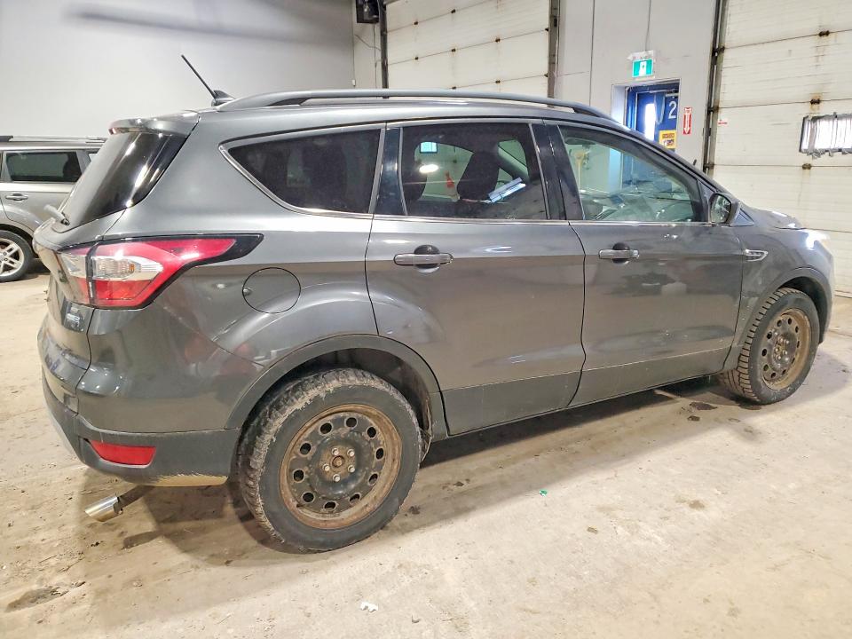 47322906 :رقم المزاد ، 1FMCU9GDXJUA00642 vin ، 2018 Ford Escape مزاد بيع
