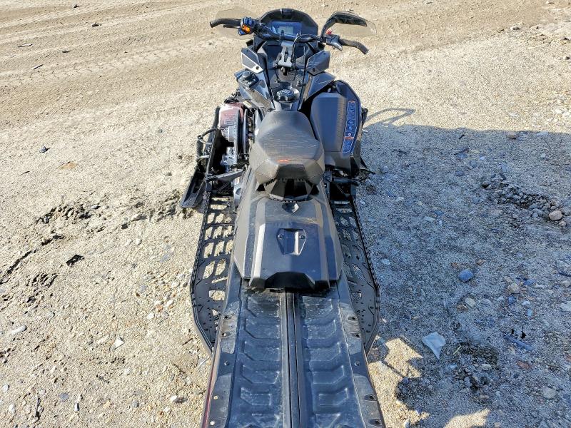 47065056 :رقم المزاد ، 2BPSUMNR0NV000029 vin ، 2022 Ski Mxz مزاد بيع