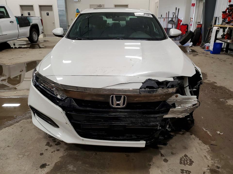 Aukcja sprzedaży 2018 Honda Accord, vin: 1HGCV1F32JA811818, numer aukcji: 78284195