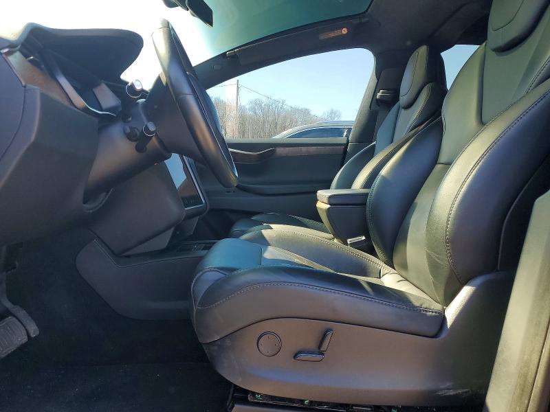 46997126 :رقم المزاد ، 5YJXCBE27KF163048 vin ، 2019 Tesla Model X مزاد بيع
