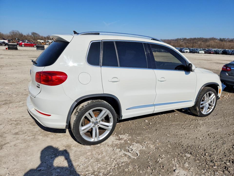 Продажа на аукционе авто 2016 Volkswagen Tiguan, vin: WVGBV7AXXGW006406, номер лота: 47008326