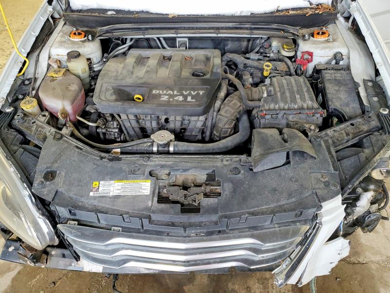 46203496 :رقم المزاد ، 1C3CCBBBXDN760982 vin ، 2013 Chrysler 200 مزاد بيع