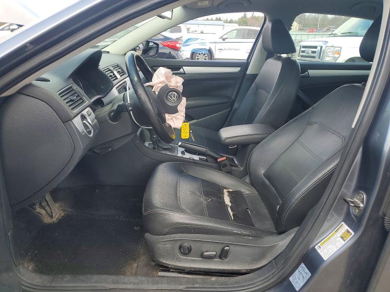48221656 :رقم المزاد ، 1VWBP7A37DC017207 vin ، 2013 Volkswagen Passat مزاد بيع