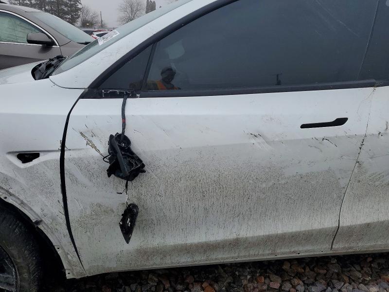 79895845 :رقم المزاد ، 7SAYGDEE8NA018569 vin ، 2022 Tesla Model Y مزاد بيع