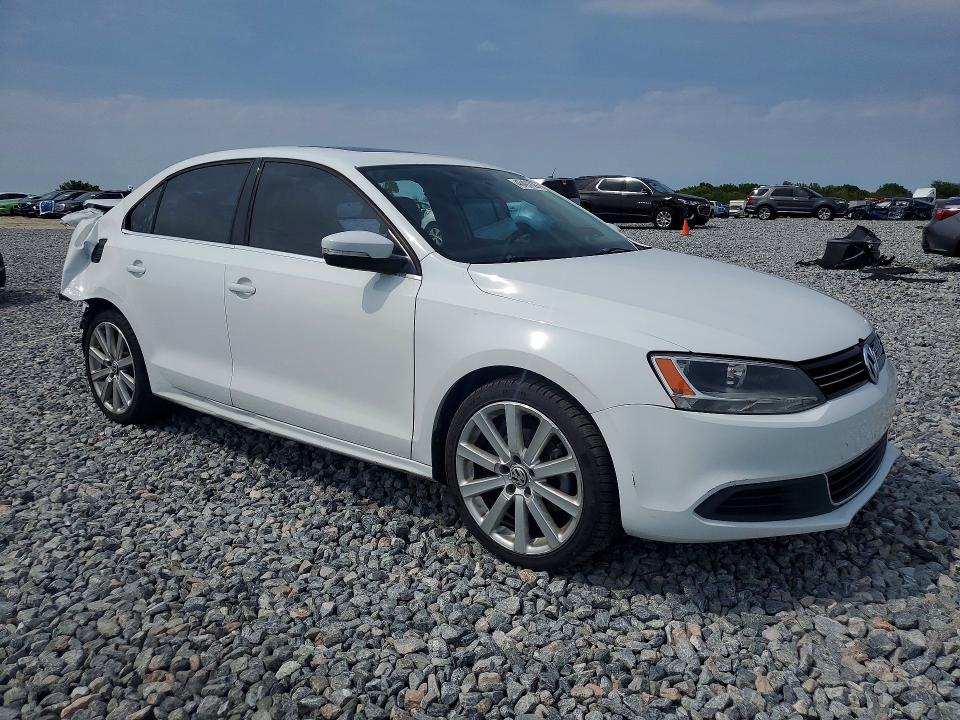 Продажа на аукционе авто 2014 Volkswagen Jetta, vin: 3VWLL7AJ5EM438454, номер лота: 46491626