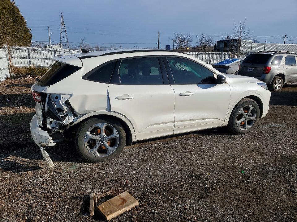 47096546 :رقم المزاد ، 1FMCU9MZ1RUB62462 vin ، 2024 Ford Escape مزاد بيع
