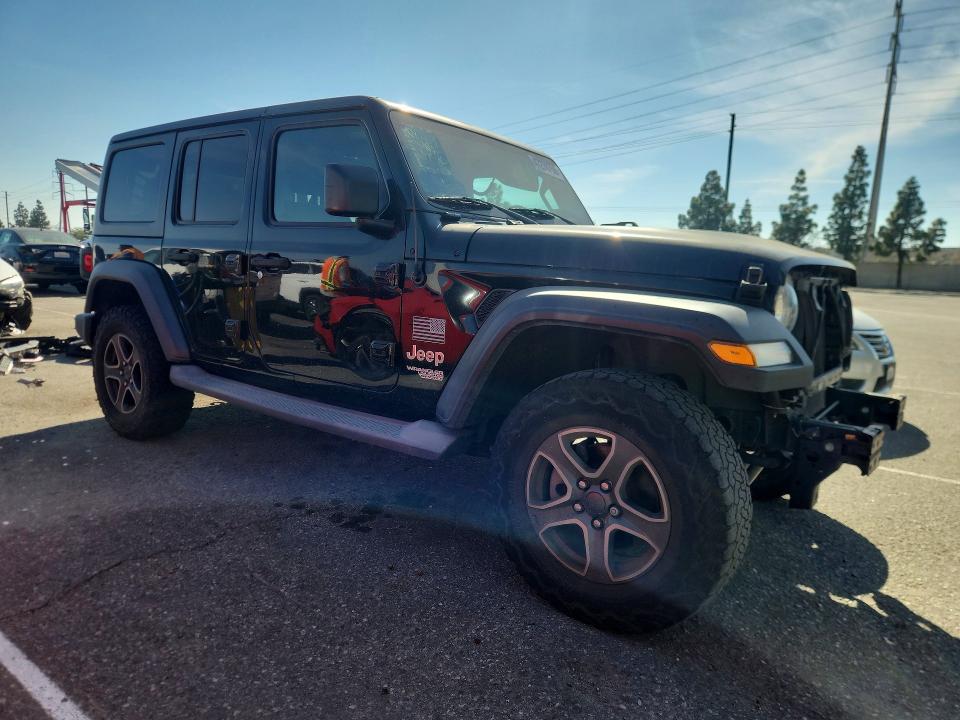 47278756 :رقم المزاد ، 1C4HJXDG5JW110802 vin ، 2018 Jeep Wrangler Unlimited مزاد بيع