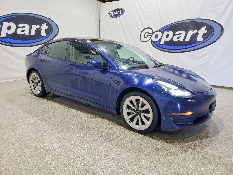 Продажа на аукционе авто 2022 Tesla Model 3, vin: 5YJ3E1EBXNF300703, номер лота: 46711346