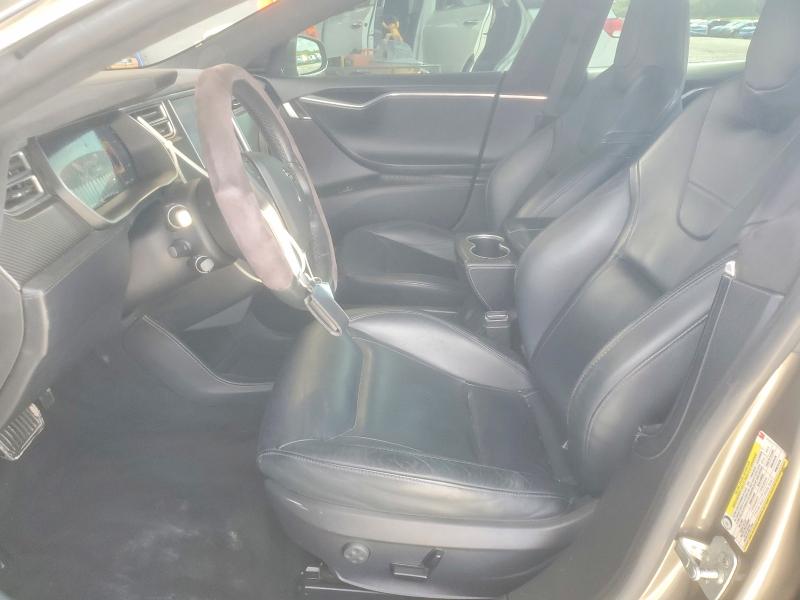45991636 :رقم المزاد ، 5YJSA1E20GF131415 vin ، 2016 Tesla Model S مزاد بيع