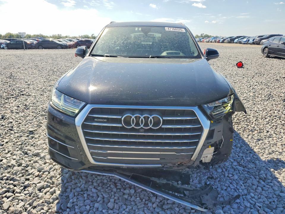 2018 Audi Q7 მანქანა იყიდება აუქციონზე, vin: WA1VAAF70JD050690, აუქციონის ნომერი: 47166526