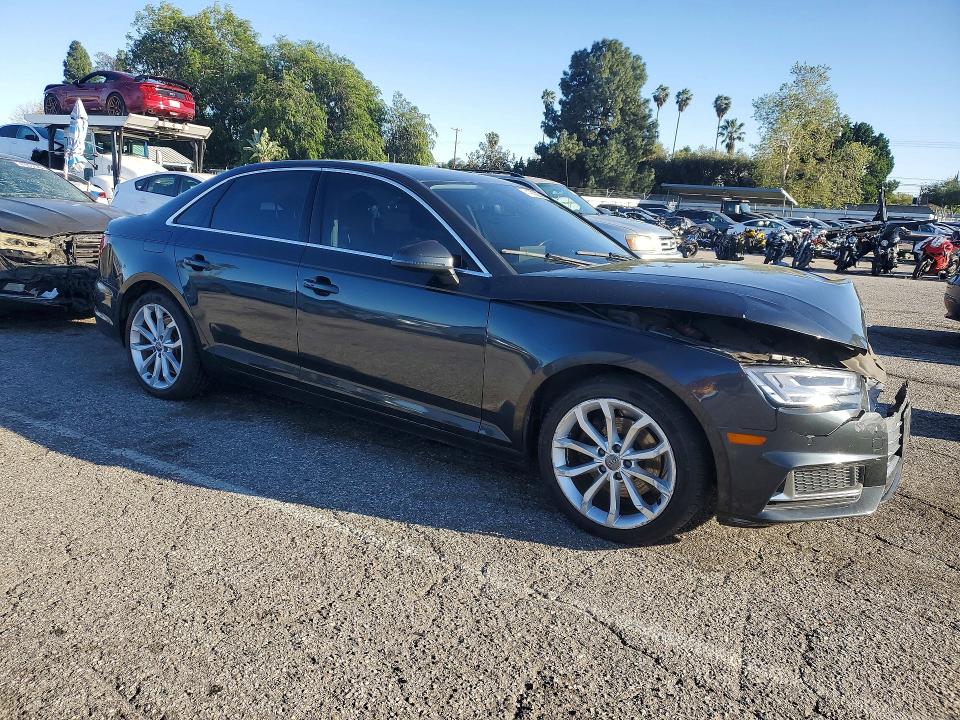 41902836 :رقم المزاد ، WAUHMAF40KA107714 vin ، 2019 Audi A4 مزاد بيع
