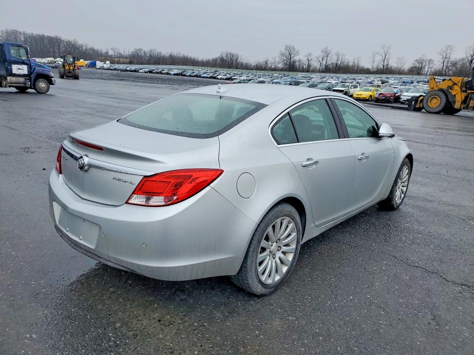 78651765 :رقم المزاد ، 2G4GS5EKXC9126131 vin ، 2012 Buick Regal مزاد بيع