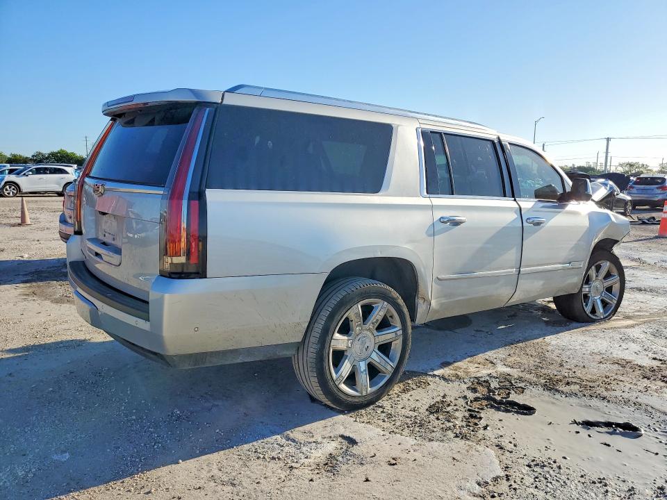 46237466 :رقم المزاد ، 1GYS3HKJ2LR178314 vin ، 2020 Cadillac Escalade مزاد بيع