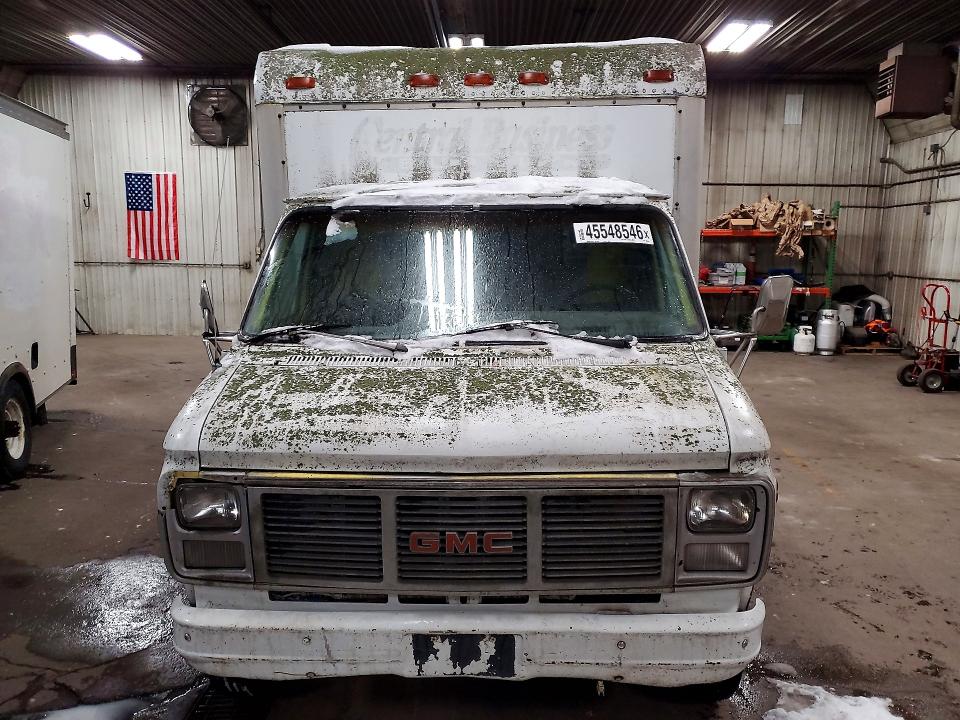 45548546 :رقم المزاد ، 2GDHG31M8F4506698 vin ، 1985 Gmc Cutaway Van مزاد بيع