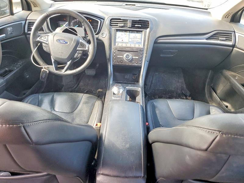 41588096 :رقم المزاد ، 3FA6P0RU3KR156439 vin ، 2019 Ford Fusion مزاد بيع