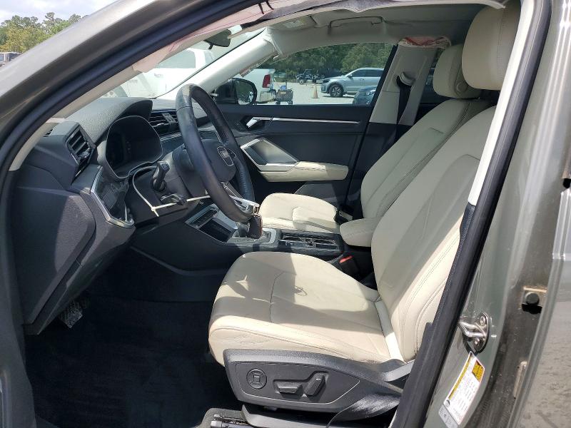 2020 Audi Q3 მანქანა იყიდება აუქციონზე, vin: WA1DECF33L1104920, აუქციონის ნომერი: 46723166