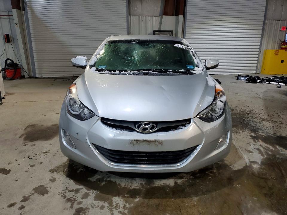 2013 Hyundai Elantra მანქანა იყიდება აუქციონზე, vin: 5NPDH4AE9DH393579, აუქციონის ნომერი: 46896926