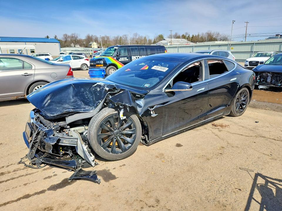 Продаж на аукціоні авто 2017 Tesla Model S, vin: 5YJSA1E2XHF190831, номер лоту: 45878686