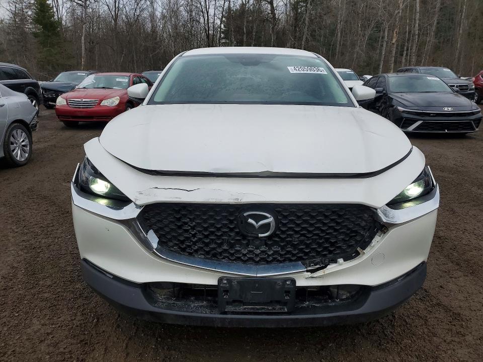 2021 Mazda Cx-30 მანქანა იყიდება აუქციონზე, vin: 3MVDMAB76MM201974, აუქციონის ნომერი: 42059036