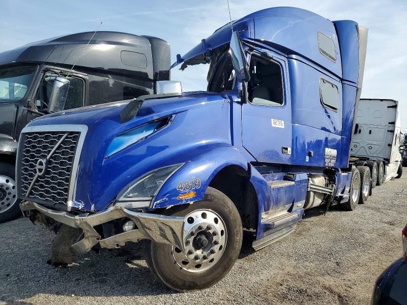 Продажа на аукционе авто 2022 Volv Vn Vnl, vin: 4V4NC9EJ1NN299371, номер лота: 45617616