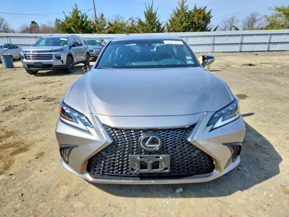 48222886 :رقم المزاد ، 58ABZ1B11KU008327 vin ، 2019 Lexus Es 350 مزاد بيع