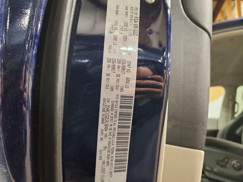 41642916 :رقم المزاد ، 2C4RC1CG2LR138484 vin ، 2020 Chrysler Voyager مزاد بيع
