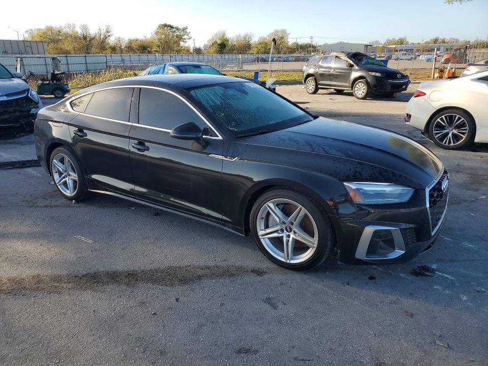 Продажа на аукционе авто 2021 Audi A5, vin: WAUDACF50MA040143, номер лота: 72420955