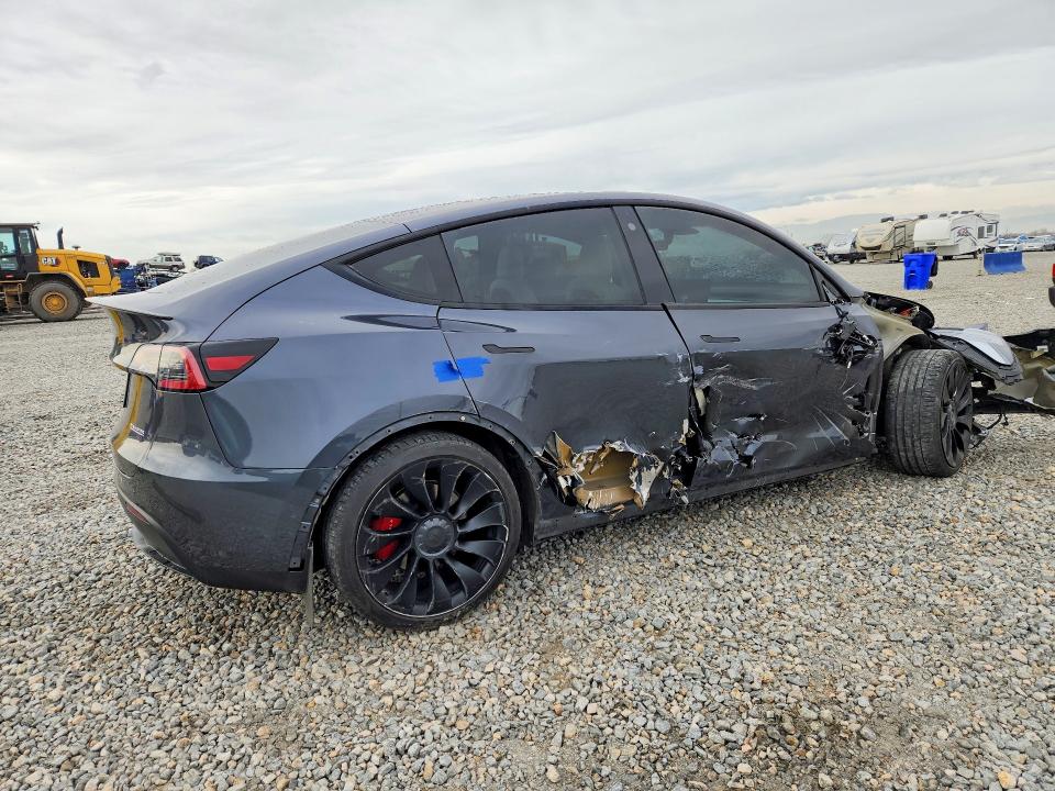 Продажа на аукционе авто 2021 Tesla Model Y, vin: 5YJYGDEF0MF139538, номер лота: 46278326