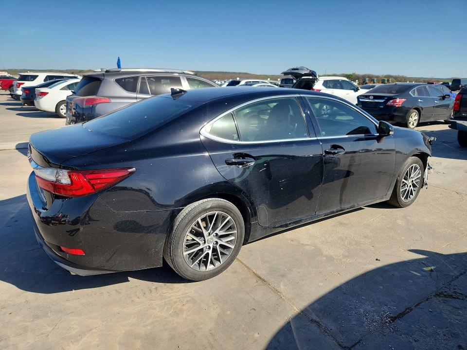 46054336 :رقم المزاد ، 58ABK1GG1JU092682 vin ، 2018 Lexus Es 350 مزاد بيع