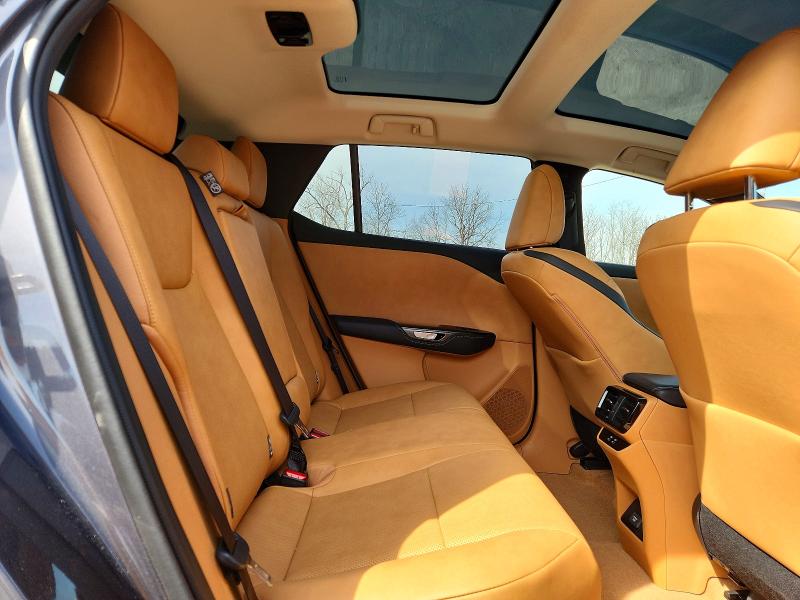47876726 :رقم المزاد ، JTJAAAAB7SA030825 vin ، 2025 Lexus Rz 450e مزاد بيع