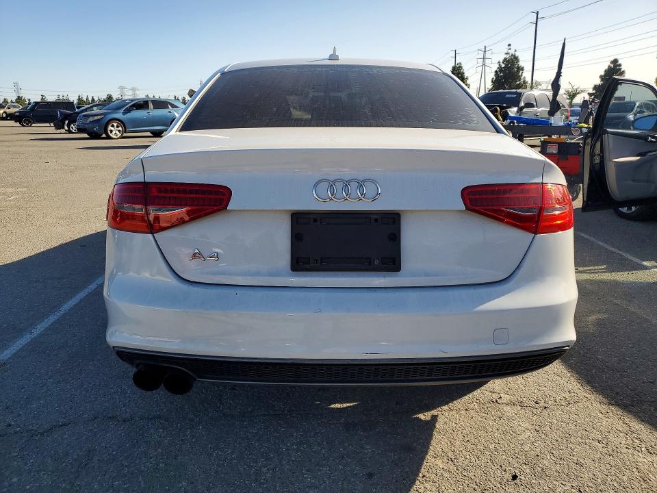 2015 Audi A4 მანქანა იყიდება აუქციონზე, vin: WAUAFAFL2FN016235, აუქციონის ნომერი: 79889545