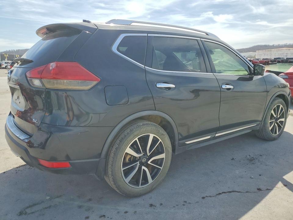 47465876 :رقم المزاد ، JN8AT2MT5JW486013 vin ، 2018 Nissan Rogue مزاد بيع