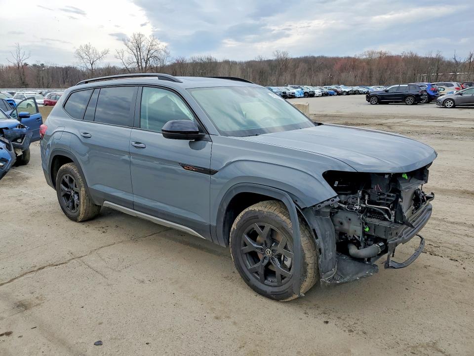 Продажа на аукционе авто 2024 Volkswagen Atlas, vin: 1V2CR2CA2RC614738, номер лота: 48200936