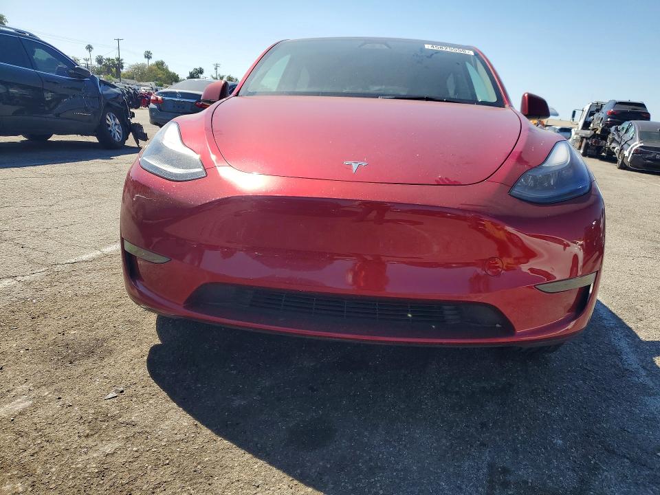 2025 Tesla Model Y მანქანა იყიდება აუქციონზე, vin: 7SAYGDED5SF320911, აუქციონის ნომერი: 45825556