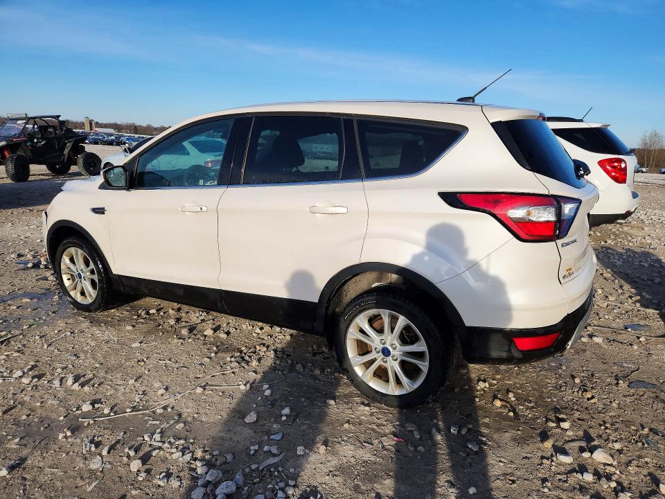 45595566 :رقم المزاد ، 1FMCU0GD5HUC32278 vin ، 2017 Ford Escape مزاد بيع