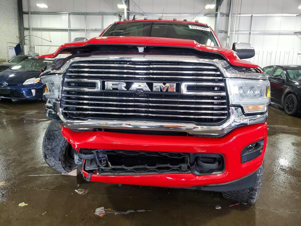 47317946 :رقم المزاد ، 3C6UR5FL8MG659281 vin ، 2021 Ram 2500 مزاد بيع