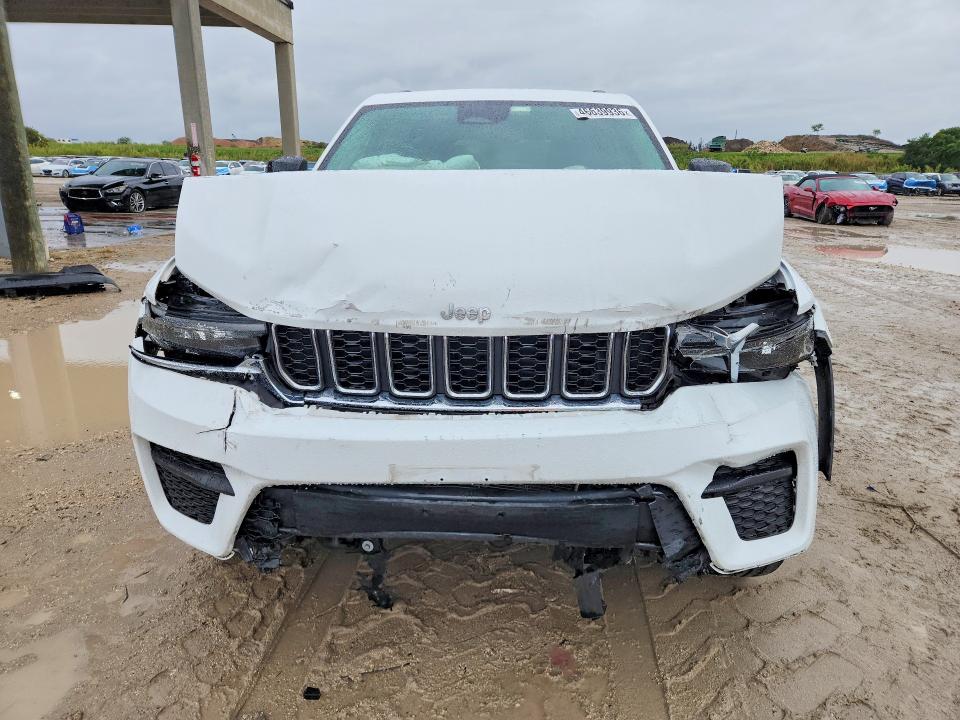 Продажа на аукционе авто 2022 Jeep Grand Cherokee, vin: 1C4RJHAGXN8633564, номер лота: 46639936