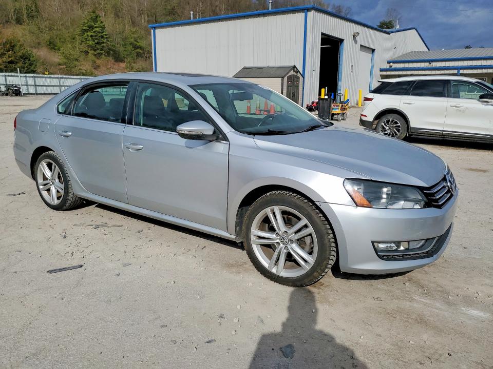 45566656 :رقم المزاد ، 1VWCT7A35EC008894 vin ، 2014 Volkswagen Passat مزاد بيع