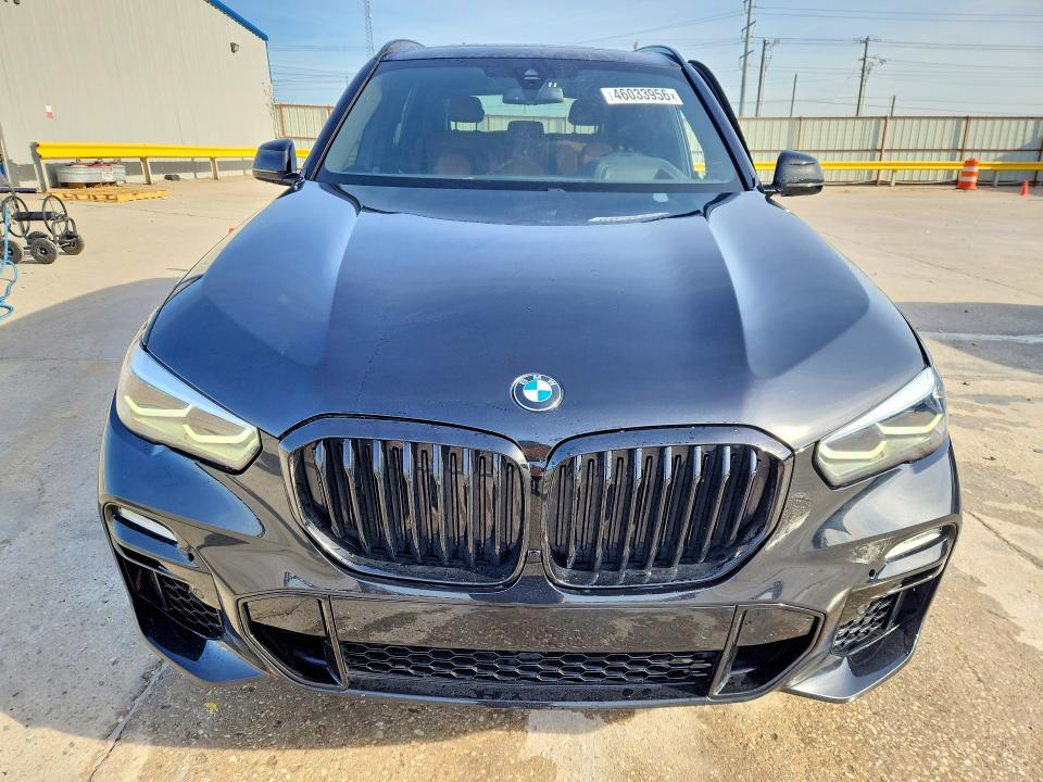 46033956 :رقم المزاد ، 5UXCR4C0XM9F89681 vin ، 2021 Bmw X5 مزاد بيع