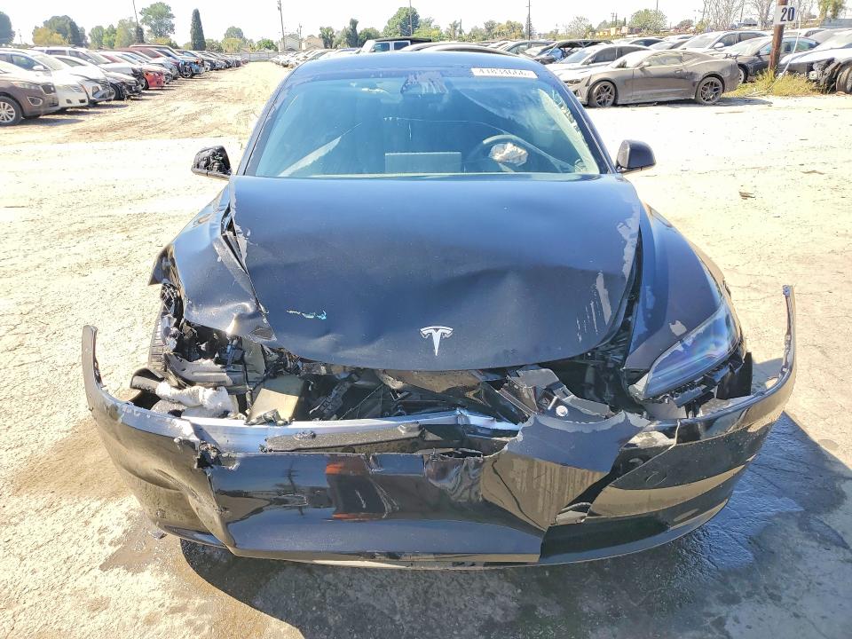 41834666 :رقم المزاد ، 5YJ3E1EA1SF046835 vin ، 2025 Tesla Model 3 مزاد بيع