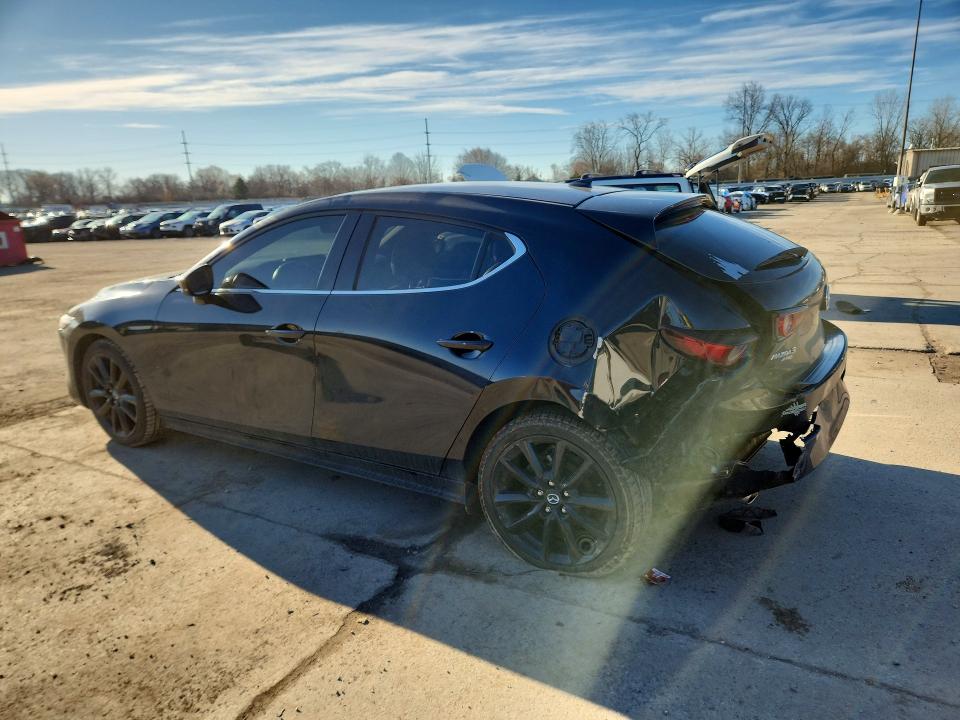 2021 Mazda 3 მანქანა იყიდება აუქციონზე, vin: JM1BPBML5M1348932, აუქციონის ნომერი: 41957066