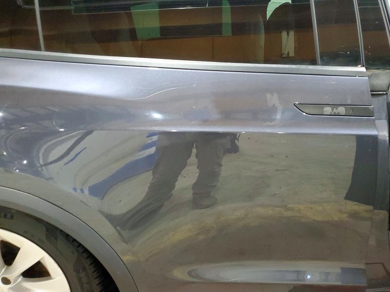 46483666 :رقم المزاد ، 5YJXCBE25HF043595 vin ، 2017 Tesla Model X مزاد بيع